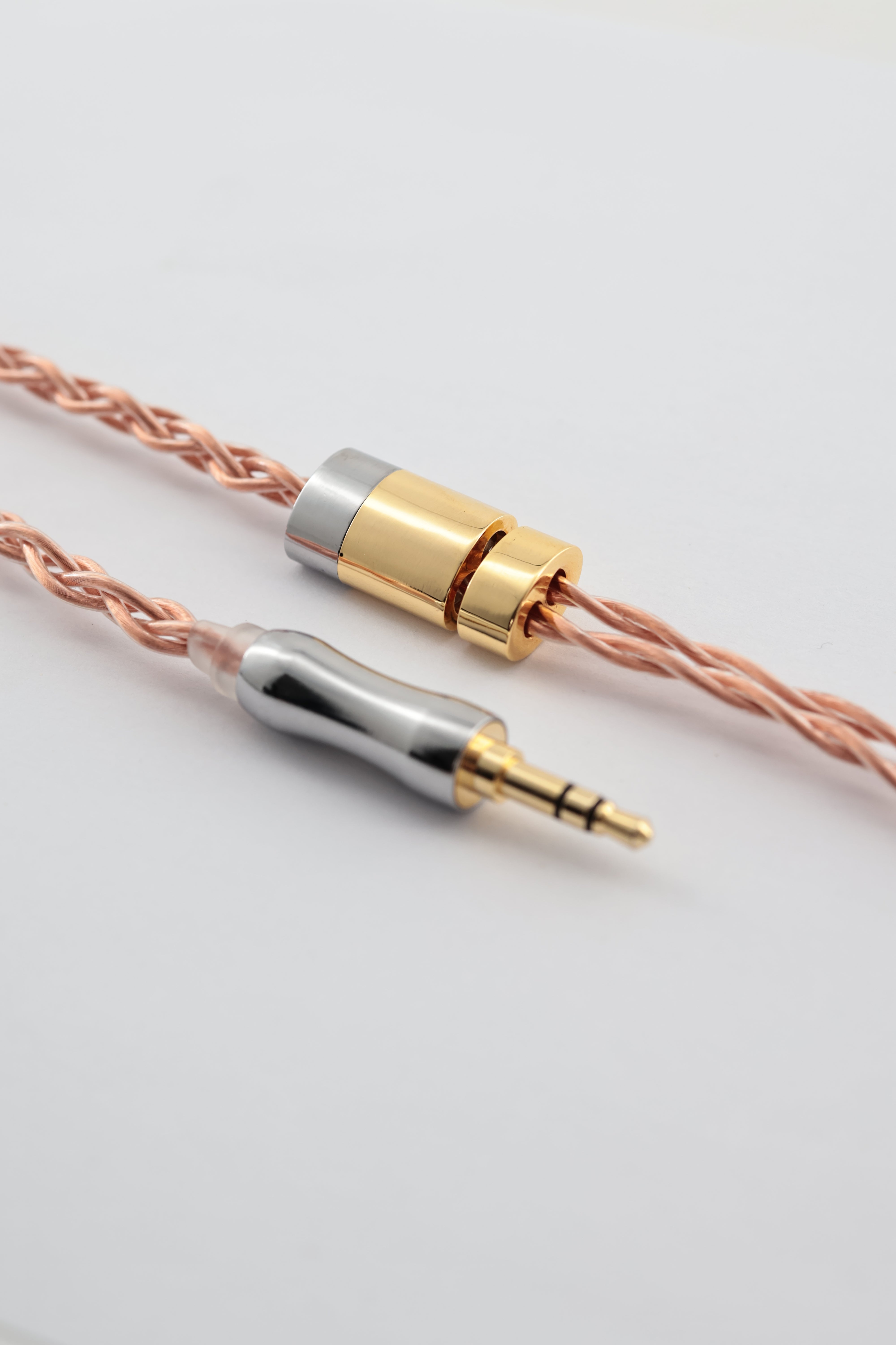 Legacy 3 — Premium Hybrid Audio Cable