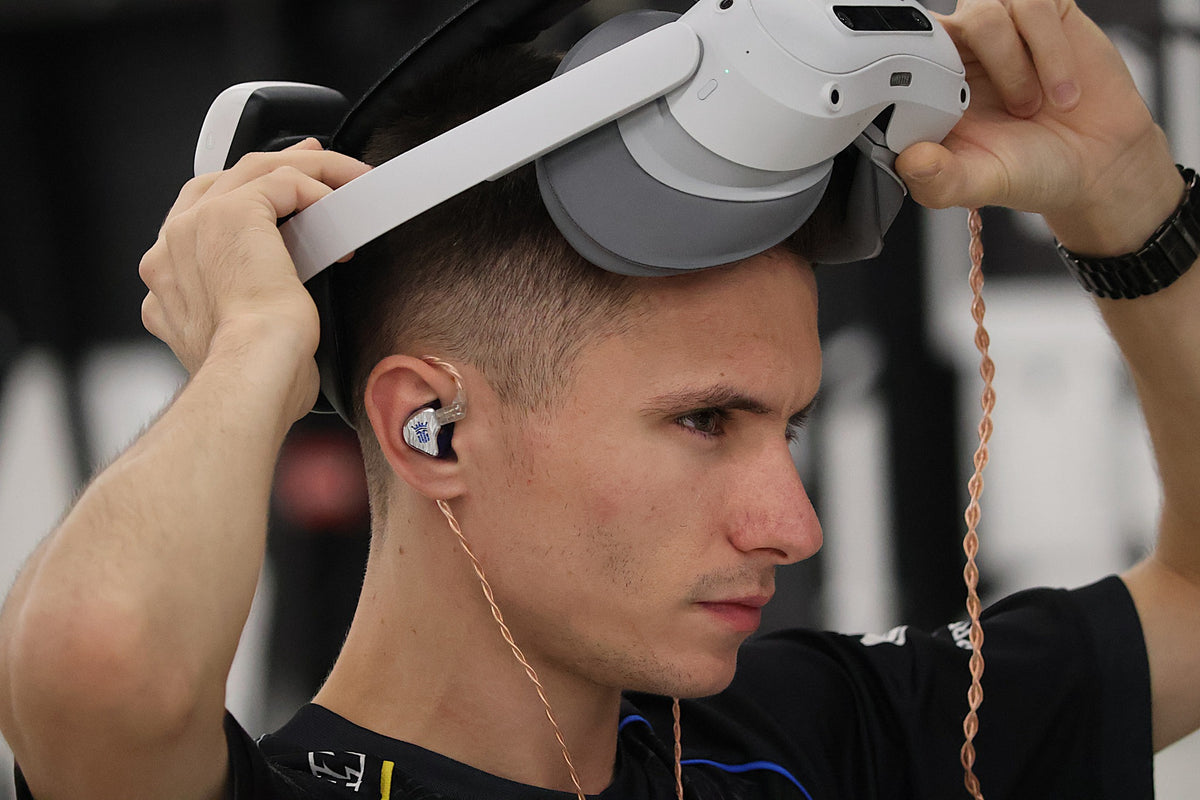 Niivak, EVA Pro League champion with Solary, wearing Tipsy in-ear monitors